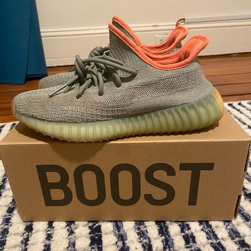 Yeezy Boost 350 v2 in Desert Sage